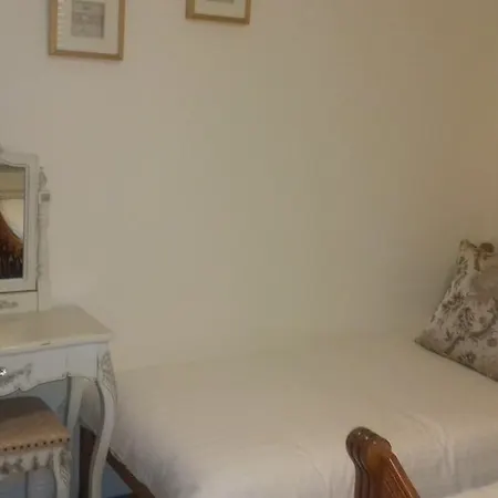 Bed & Breakfast Castle View House 3*